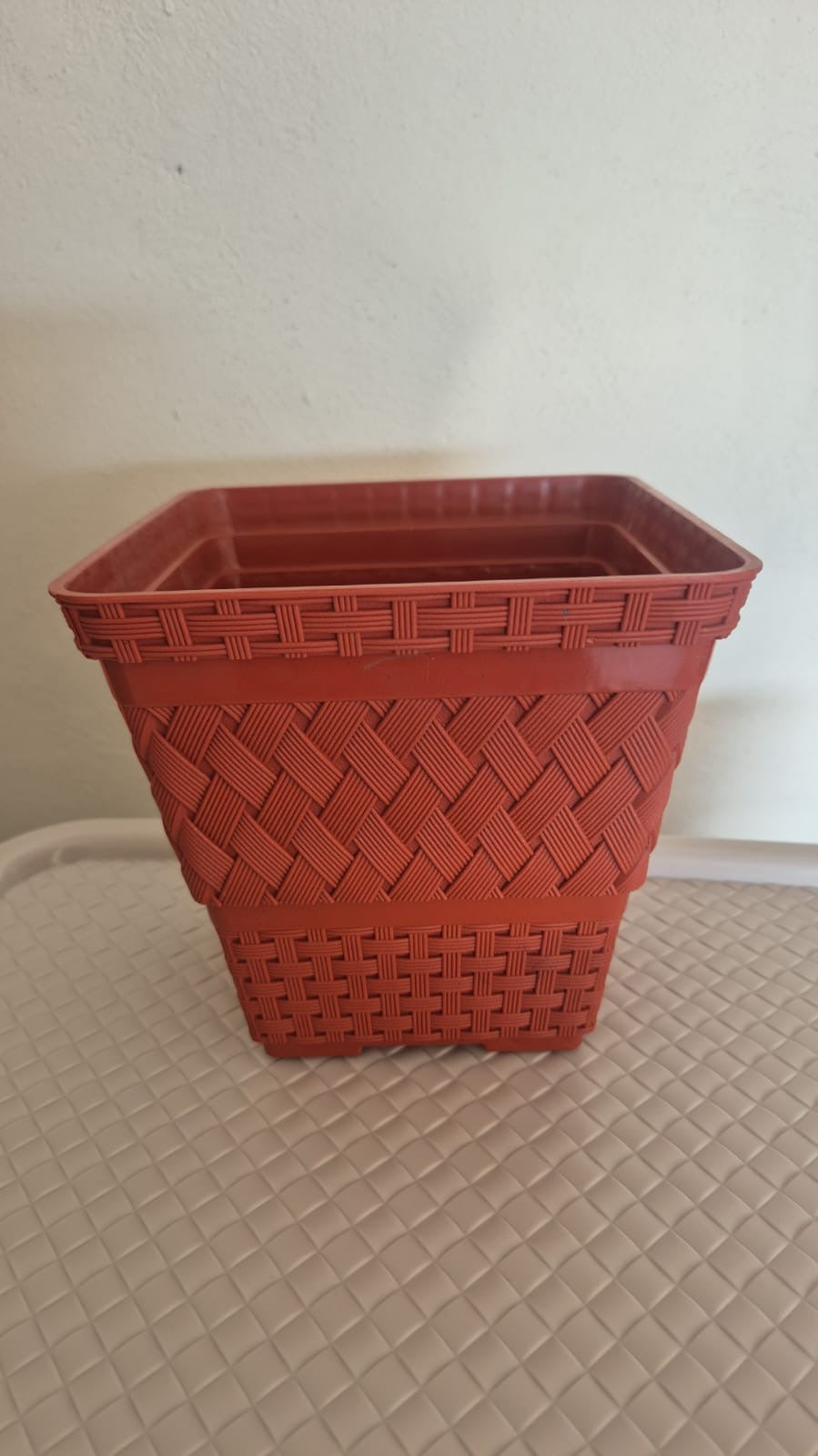 MACETA CUADRADA TRENZADA #16