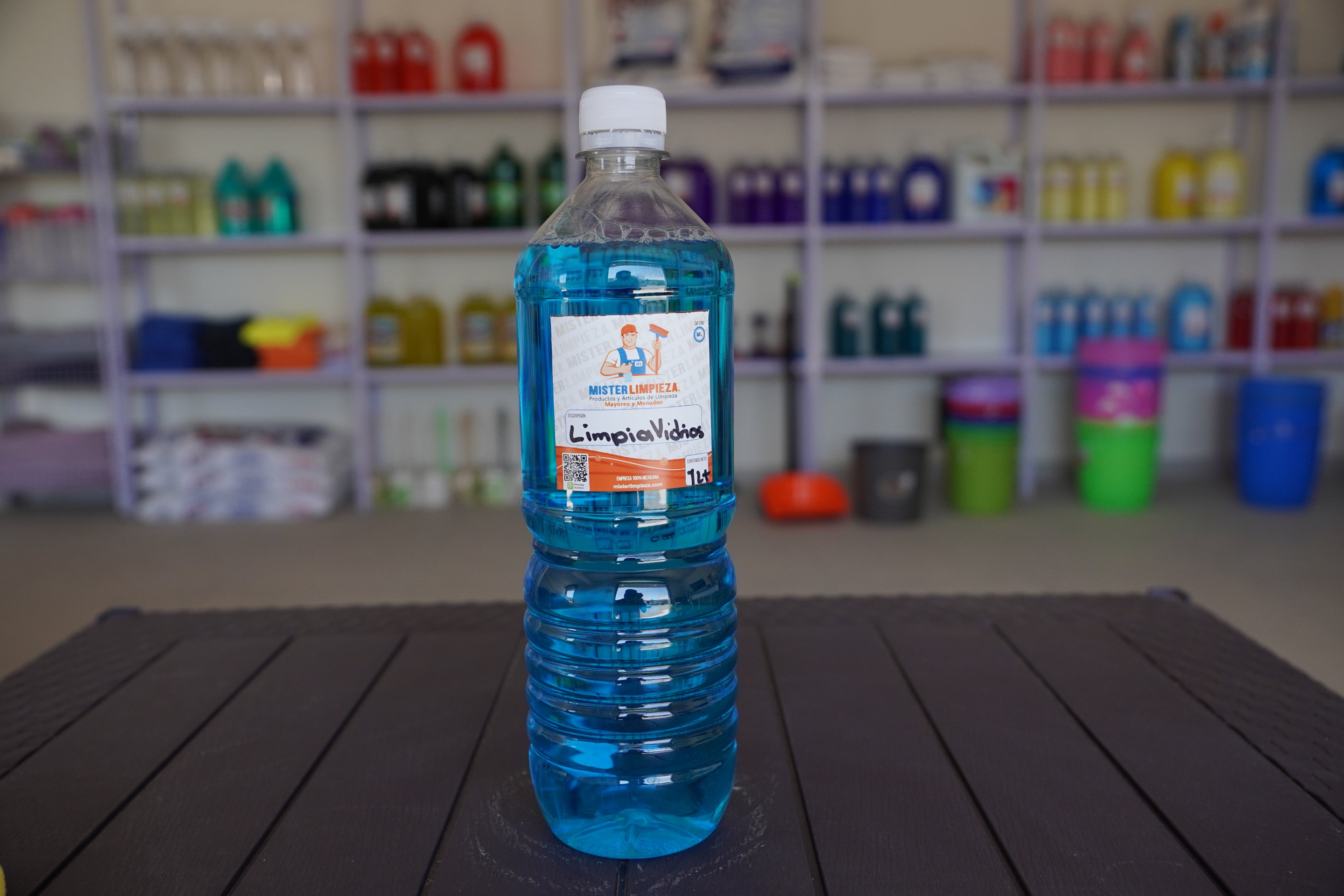 LIQUIDO LIMPIAVIDRIOS Y CRISTALES 1LT