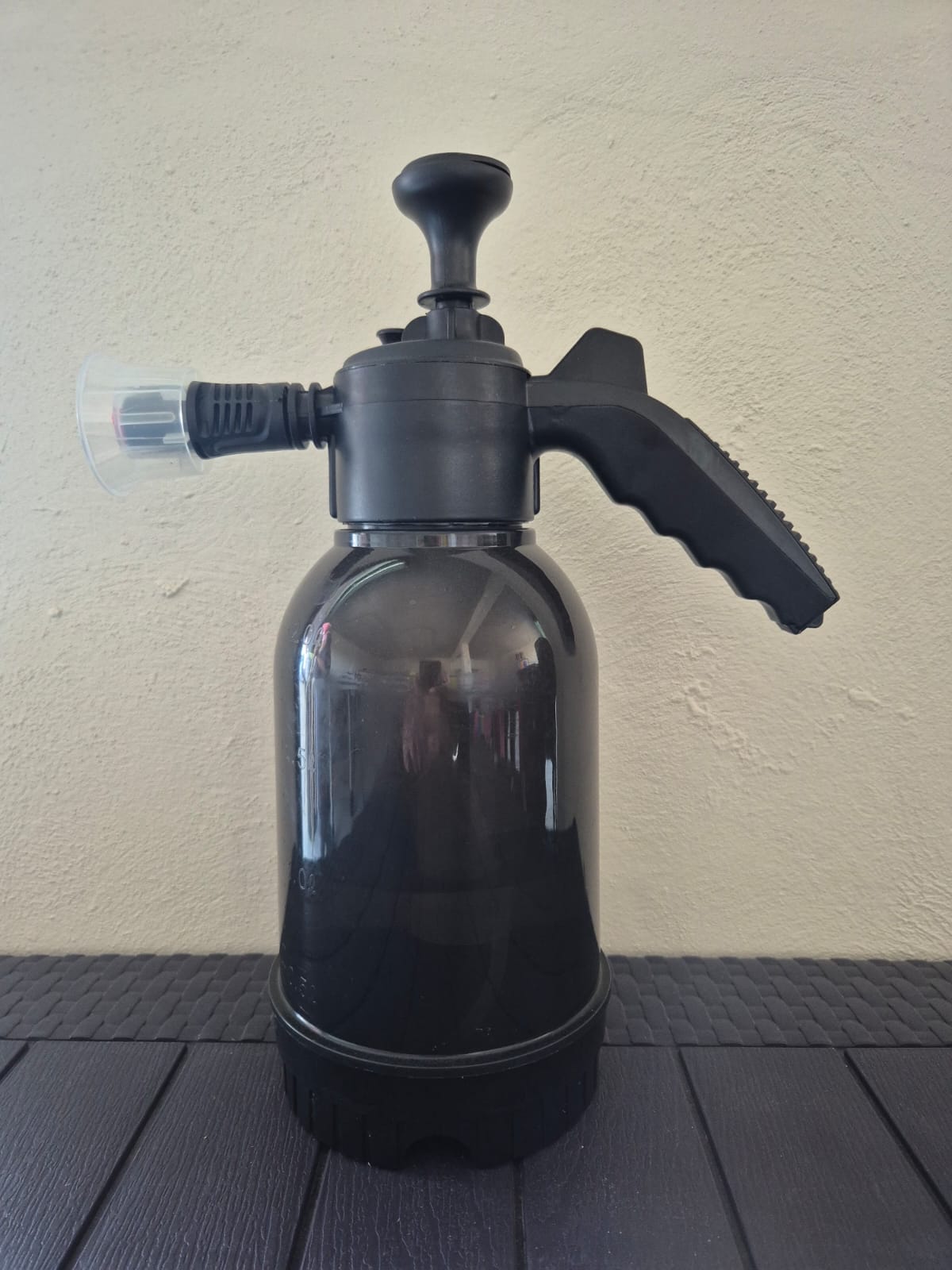 BOMBA ASPERSORA NEGRA PARA FUMIGAR