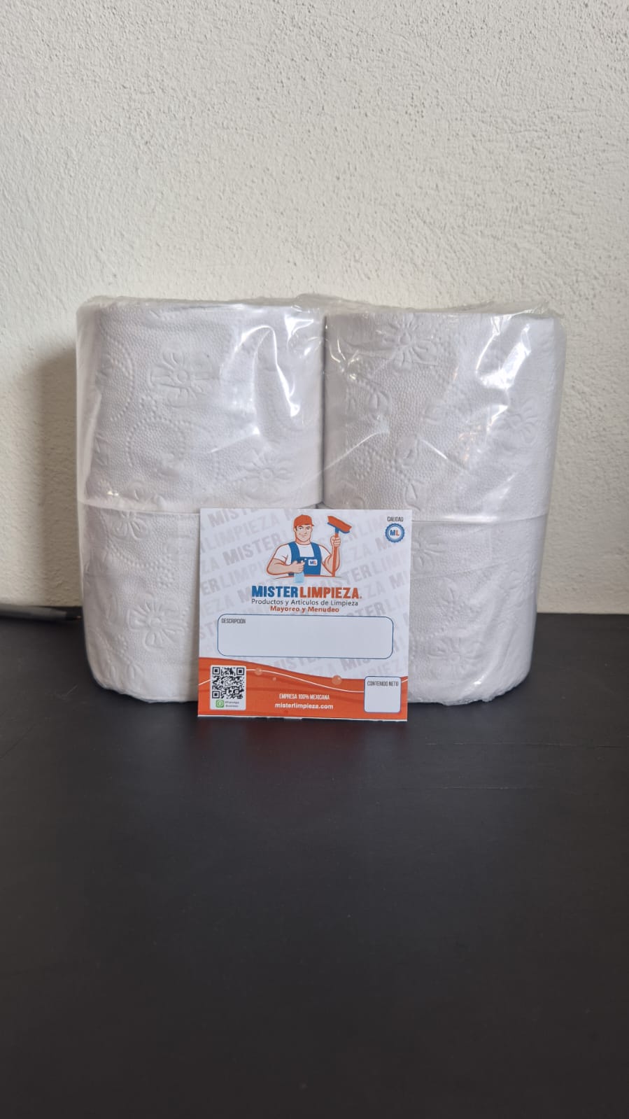 PAPEL DE BAÑO DELUX 4unidades